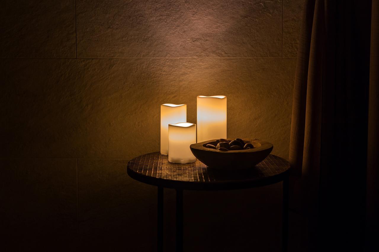 Merchants Crown Suites And Spa 프라하 외부 사진 Candles