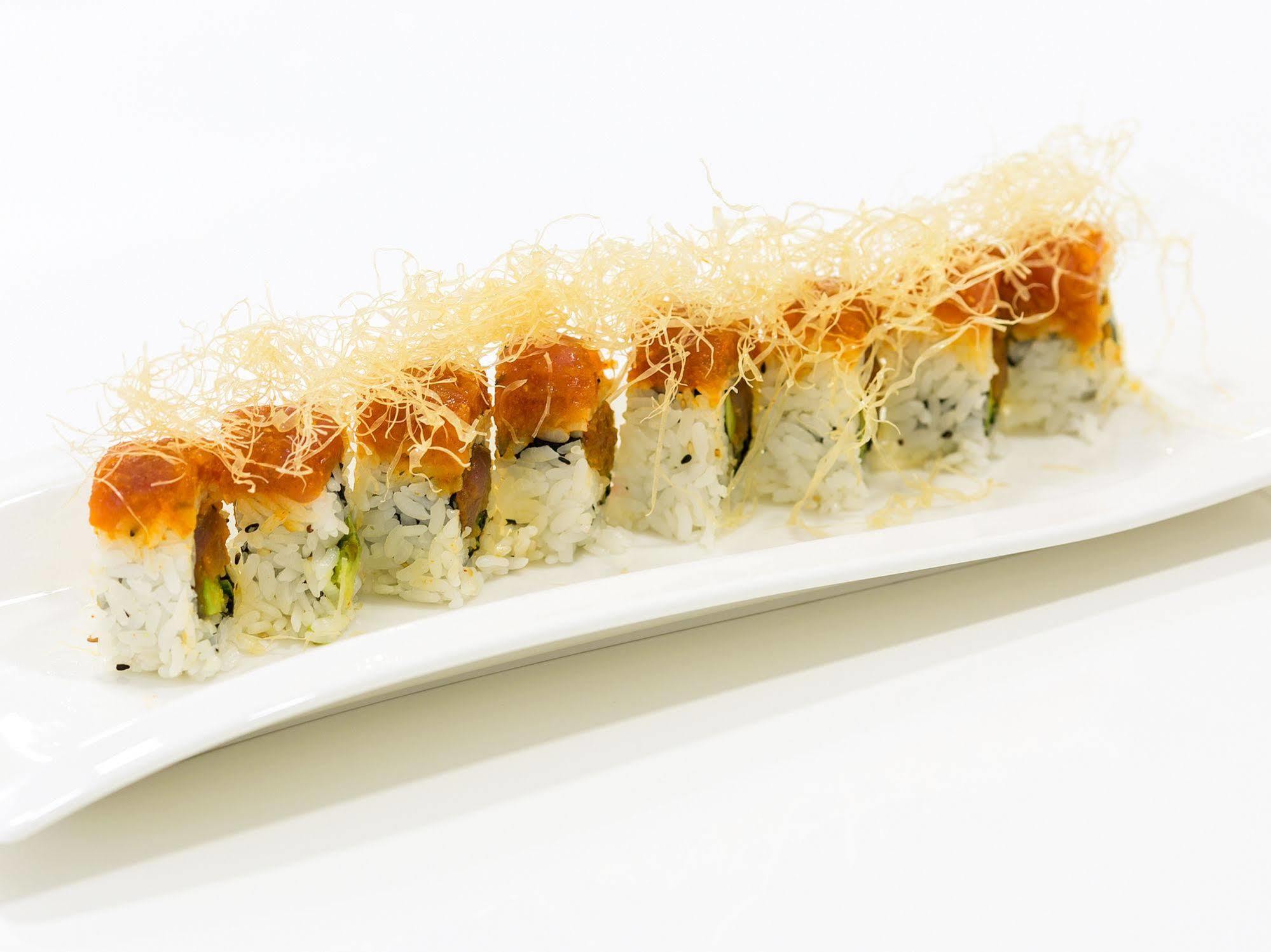 Merchants Crown Suites And Spa 프라하 외부 사진 A sushi roll